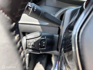 Peugeot 208 Peugeot 208 1.2 PureTech 100 Allure Pack navigatie en carplay Led koplampen cruise control Led koplampen - afbeelding nr 32