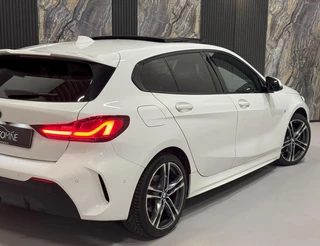 BMW 1 Serie BMW 1-serie 118i M-pack |PANO|SFEER|ALCANTARA|MEMORY - afbeelding nr 8