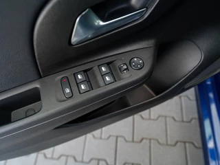 Opel Corsa-e Opel Corsa-e Elegance 50 kWh 3-fase | Navigatie | Matrix LED | Adaptive cruise | Camera - afbeelding nr 36