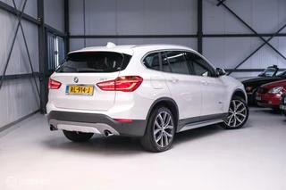 BMW X1 BMW X1 xDrive20i High Executive | 4x4 | HUD | Trekhaak | Leder | Orig NL auto | Dealer onderhouden | Camera | rijklaarprijs | - afbeelding nr 9