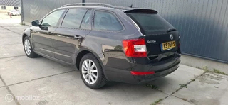 Škoda Octavia Skoda Octavia Combi 1.6 TDI Greentech Ambition  AUTOMAAT - afbeelding nr 8