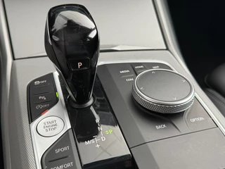 BMW 3 Serie BMW 3-serie 320i BNS Edit Navi|Sportstoelen|Apple Carplay|Dealer Onderhouden - afbeelding nr 23