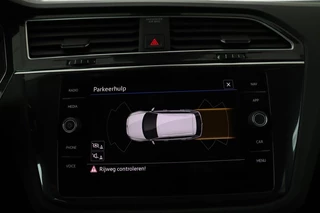 Volkswagen Tiguan Volkswagen Tiguan 1.4 TSI eHybrid Life | Stoel & stuurverwarming |  Carplay | Adaptive cruise | Full LED | Navigatie | Parkeerhulp | Active Info Display - afbeelding nr 10