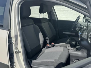 Citroën C3 Citroen C3 1.2 PureTech C-Series Navigatie Clima Cruise Carplay Led Parkeensensor achter - afbeelding nr 40