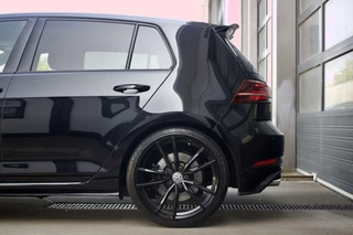Volkswagen Golf Volkswagen Golf 7.5 R 2.0 TSI | Virtual - DCC - Pretoria - afbeelding nr 22