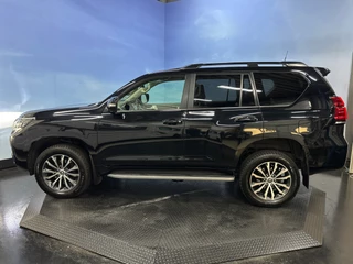 Toyota Land Cruiser Toyota Land Cruiser 150 EXECUTIVE!! 5-peroons Bomvol!! - afbeelding nr 2