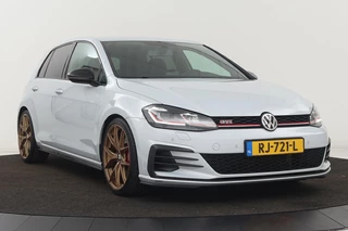 Volkswagen Golf Volkswagen Golf 2.0 TSI GTI | Stoelverwarming | Adaptive cruise |  Full LED | Carplay | Navigatie | 19'' | Sportstoelen | PDC | Bluetooth - afbeelding nr 29