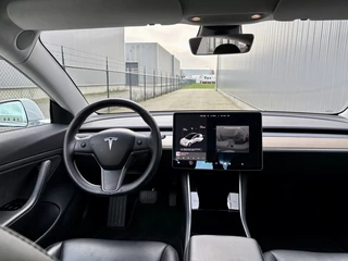 Tesla Model 3 - afbeelding nr 12