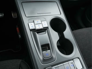 Hyundai Kona (INCL-BTW) *HEAT-PUMP | DIGI-COCKPIT | ADAPTIVE-CRUISE | KRELL-AUDIO | NAVI-FULLMAP | APP.CONNECT | DAB | LANE-ASSIST | KEYLESS | COMFORT-SEATS | CCS-FASTLOADER | SHIFT-PADDLES | 17