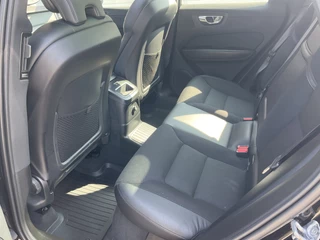 Volvo XC60 Volvo XC60 2.0 T8 Twin Engine AWD PHEV Pano Carplay Cam Led Voll.Onderhouden Plug-in! - afbeelding nr 20