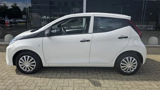 Toyota Aygo Toyota Aygo 1.0 x-fun NLauto - afbeelding nr 3