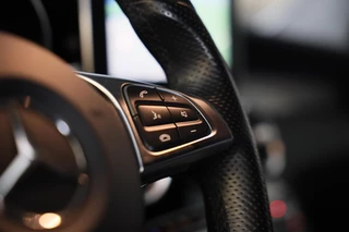 Mercedes-Benz GLC Mercedes-Benz GLC-klasse Coupé 300 4MATIC AMG 63 Look / Lane Assist / Leder / F1 / Sfeerverlichting / Camera / Led / Pdc / 20 Inch - afbeelding nr 15