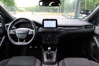 Ford Focus Ford Focus 1.0 EcoBoost ST Line Business 125pk NAVI, Camera, Trekhaak, B&O, Winter pack - afbeelding nr 7