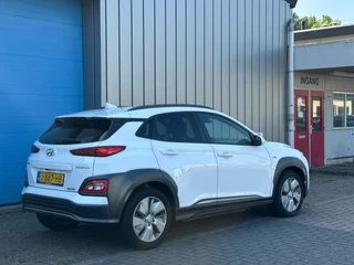Hyundai Kona Hyundai Kona EV Fashion 64 kWh Camera HEAD-UP FASE 3 1 EIGENAAR - afbeelding nr 27