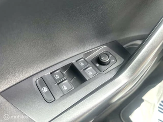 Volkswagen Polo Volkswagen Polo 1.0 TSI  95PK Comfortline DSG AUTOMAAT AIRCO ACHTERUITRIJCAMERA - afbeelding nr 21