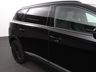 Peugeot 5008 Peugeot 5008 1.2 PureTech GT Black Pack 7p Climate control Adaptive cruise control Achteruitrijd camera Verwarmde voorstoelen Keyless Navigatie LED Apple Carplay/ Android Auto - afbeelding nr 29