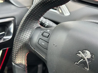 Peugeot 2008 Peugeot 2008 1.2 Puretech GT-Line '' Trekhaak - Camera - Leer '' - afbeelding nr 15