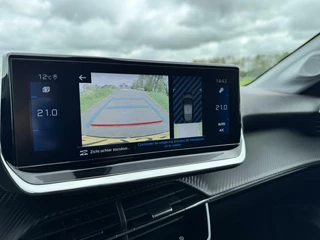 Peugeot 208 Peugeot 208 1.2 PureTech Allure|Virtual|101PK|Carplay|Camera - afbeelding nr 9