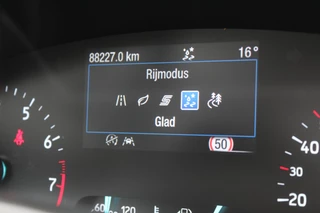 Ford Focus Ford Focus 1.0 EcoBoost 125PK Active Business | B&O | Trekhaak | Adaptieve Cruise | Navigatie | Camera - afbeelding nr 36