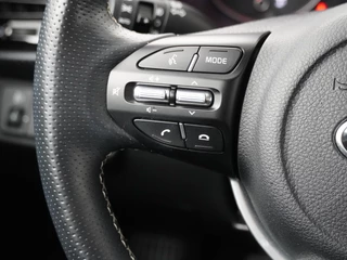 Kia Rio - Navigatie - Camera - 17 inch LM velgen - Half leder/stof - Stoel- en stuurverwarming - Fabrieksgarantie tot 09-2027 - afbeelding nr 25