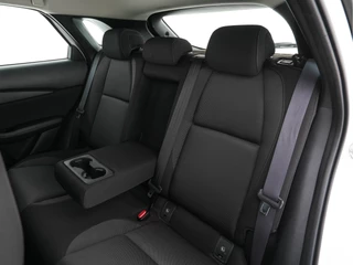 Mazda CX-30 Mazda CX-30 2.0 e-SkyActiv-G M Hybrid Comfort *FULL-LED | NAVI-FULLMAP | CAMERA | DAB | COMFORT-SEATS | ECC | PDC | HEATED-SEATS | CRUISE | LANE-ASSIST | TOWBAR | CARPLAY | BLINDSPOT | 16''ALU* - afbeelding nr 24