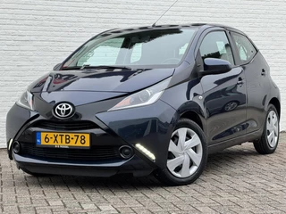 Toyota Aygo Toyota Aygo 1.0 VVT-i x-play Airco Camera Bluetooth Media player Nieuwe 4 seizoenen banden - afbeelding nr 13