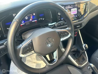 Volkswagen Polo Volkswagen Polo 1.0 TSI Life Business NIEUW MODEL CLIMATE CONTROLE STOELVERWARMING CARPLAY PARKEERSENSOREN ZEER NETTE AUTO!! - afbeelding nr 16