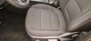 Ford Kuga Ford Kuga 2.5 PHEV Titanium 225pk | Winterpack | Afneembare Trekhaak | 1.500kg Trekgewicht | All Weather Michelin Cross Climate | Sync 3 Navigatie - afbeelding nr 11
