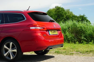 Peugeot 308 Peugeot 308 SW 1.6 BlueHDI GT-pack | Ultimate Red | Carplay/Leder/CAM/Full-LED/Stoelverwarming - Fijne reisgenoot! - afbeelding nr 10