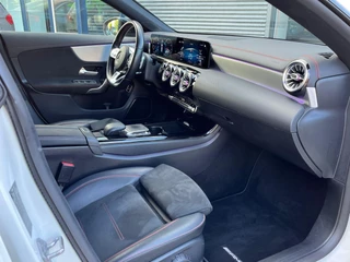 Mercedes-Benz CLA Mercedes-Benz CLA-klasse 220 AMG pack Premium Plus 190pk NIEUW-STAAT - afbeelding nr 14
