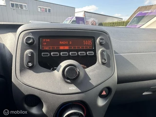 Toyota Aygo Toyota Aygo 1.0 VVT-i x-fun Airco - afbeelding nr 16