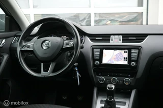 Škoda Octavia Skoda Octavia Combi 1.2 TSI Greentech Ambition ECC/NAVI/PDC - afbeelding nr 9