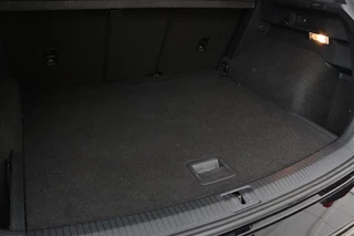 Volkswagen Tiguan Volkswagen Tiguan 1.4 TSI Connected Series | Trekhaak | Carplay |  Camera | Navigatie | Climate control | Park Assist | Climate control - afbeelding nr 13
