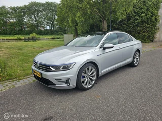 Volkswagen Passat Volkswagen Passat 1.4 TSI GTE Highline, Nieuwe hybride accu - afbeelding nr 2