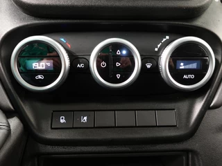 Iveco Daily Iveco Daily 40C18 3.0 180pk Automaat Bakwagen Laadklep 440x211x235 Airco Cruise control LED Navi Camera - afbeelding nr 22