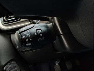 Citroën C3 Citroën C3 1.2 PURETECH SHINE BUSINESS Keyless | Stoelverwarming | Houtinleg dashboard - afbeelding nr 26