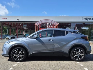 Toyota C-HR Toyota C-HR 2.0 Hybrid Automaat Dynamic | Parkeersensoren | Cruise - afbeelding nr 2