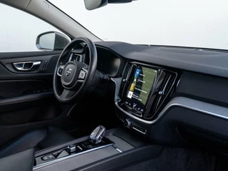 Volvo V60 Volvo V60 2.0 B3 Automaat 163pk Inscription | Leder | Panoramadak | Pilot Assist | Trekhaak - afbeelding nr 13