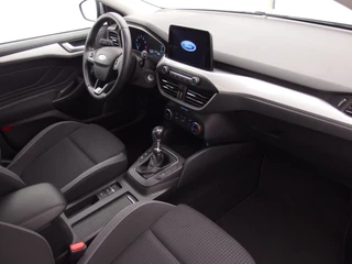Ford Focus TREKHAAK / CARPLAY / NAVI / AIRCO / PDC / BLUETOOTH / CRUISE / NL-AUTO - afbeelding nr 43