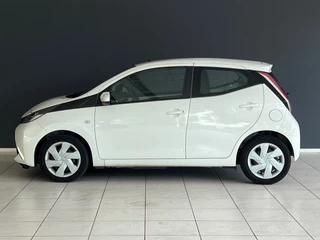 Toyota Aygo Toyota Aygo 1.0 VVT-i x-nav NL AUTO - afbeelding nr 3