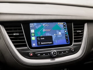 Opel Grandland X Automaat (APPLE CARPLAY, GROOT NAVI, STUUR/STOELVERWARMING, CAMERA, LEDER, SPORTSTOELEN, KEYLESS, CRUISE, DAB+, NIEUWSTAAT) - afbeelding nr 23