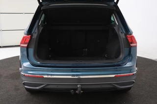 Volkswagen Tiguan Volkswagen Tiguan 1.5 TSI Life | Stoelverwarming | Trekhaak | LED Plus | Camera | Massage | Navigatie | Adaptive cruise | Ergo Active | Navigatie | Keyless - afbeelding nr 11