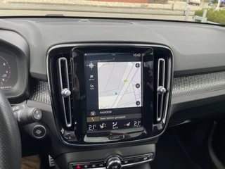 Volvo XC40 Navigatie Trekhaak 2000 kg Panoramadak ACC Leder Elek stoelen Pilot Assist Standkachel 360 Camera Apple Carplay NL Auto - afbeelding nr 37