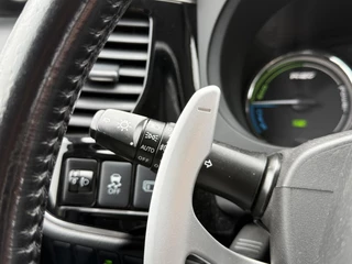 Mitsubishi Outlander Mitsubishi Outlander 2.0 PHEV Executive Edition Navi,Camera,Alcantara,Trekhaak,Stoelverkoeling,Stoelverwarming,Pdc V+A,Clima,Cruise,Dealer Onderhouden,Nieuwe Apk bij Aflevering - afbeelding nr 23