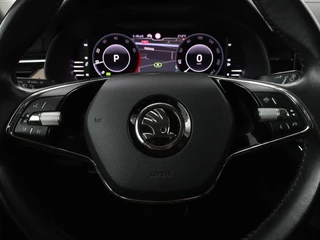 Škoda Kamiq Skoda Kamiq 1.5 TSI Business Edtion | Stoelverwarming |  Camera | Trekhaak | Carplay | Keyless | Full LED | Virtual Cockpit | Navigatie | Climate control | Parkeerhulp | Cruise control - afbeelding nr 10