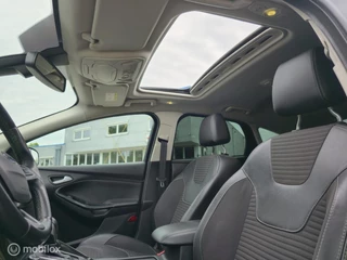 Ford Focus Ford Focus 1.5 Titanium Edition | AUT| PANO | NAVI |AIRCO - afbeelding nr 11