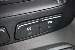 Ford Transit Connect Ford Transit Connect 1.5 EcoBlue | Lederen bekleding | PDC V+A | Airco | Dealer onderhouden | Nieuwe APK | Euro 6 | MF Stuur - afbeelding nr 17