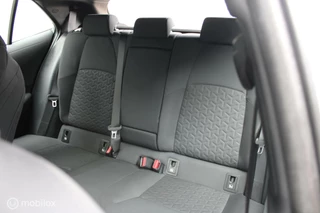 Toyota Corolla Toyota Corolla 1.8 Hybrid Business | 1e Eigenaar | Apple Carplay/Android Auto. - afbeelding nr 7