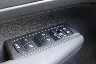 Volvo XC40 Volvo XC40 1.5 T4 Plug-in hybrid Plus Dark | Trekhaak | H/K | Pilot | Full - afbeelding nr 17