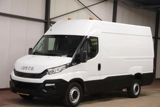 Iveco Daily 35S14V AUTOMAAT L2H2 3500KG TREKVERMOGEN